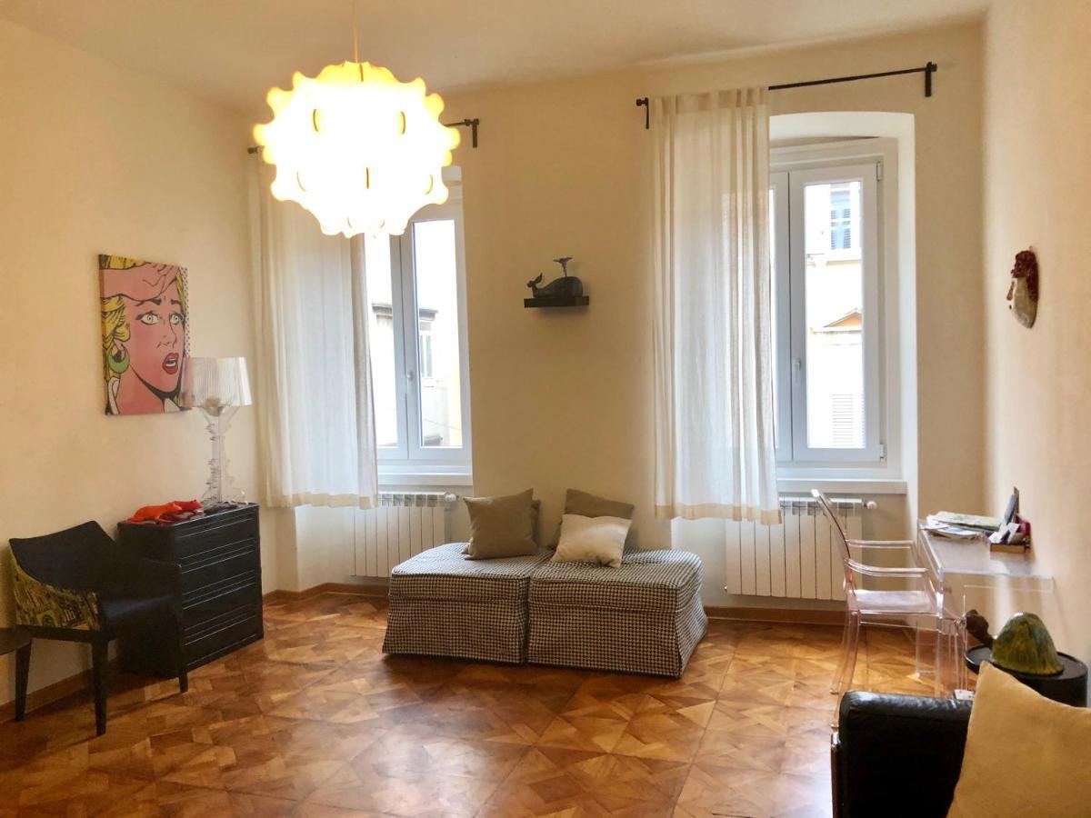 Alla Scalinata Del Teatro Rossetti Parcheggio Trieste Dış mekan fotoğraf